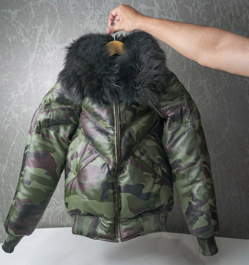 Chaqueta de piel de oveja estilo bomber con cuello de piel auténtica y camuflaje 100 % plumón de pato para hombre