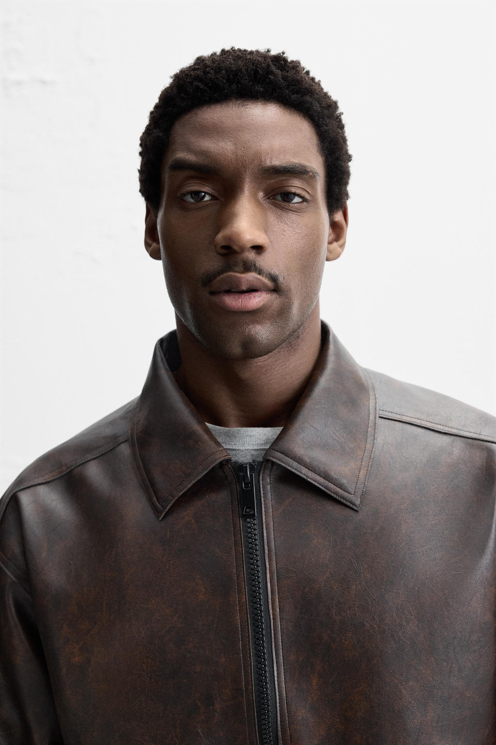 Men's Faded Simple Leather Jacket Brown