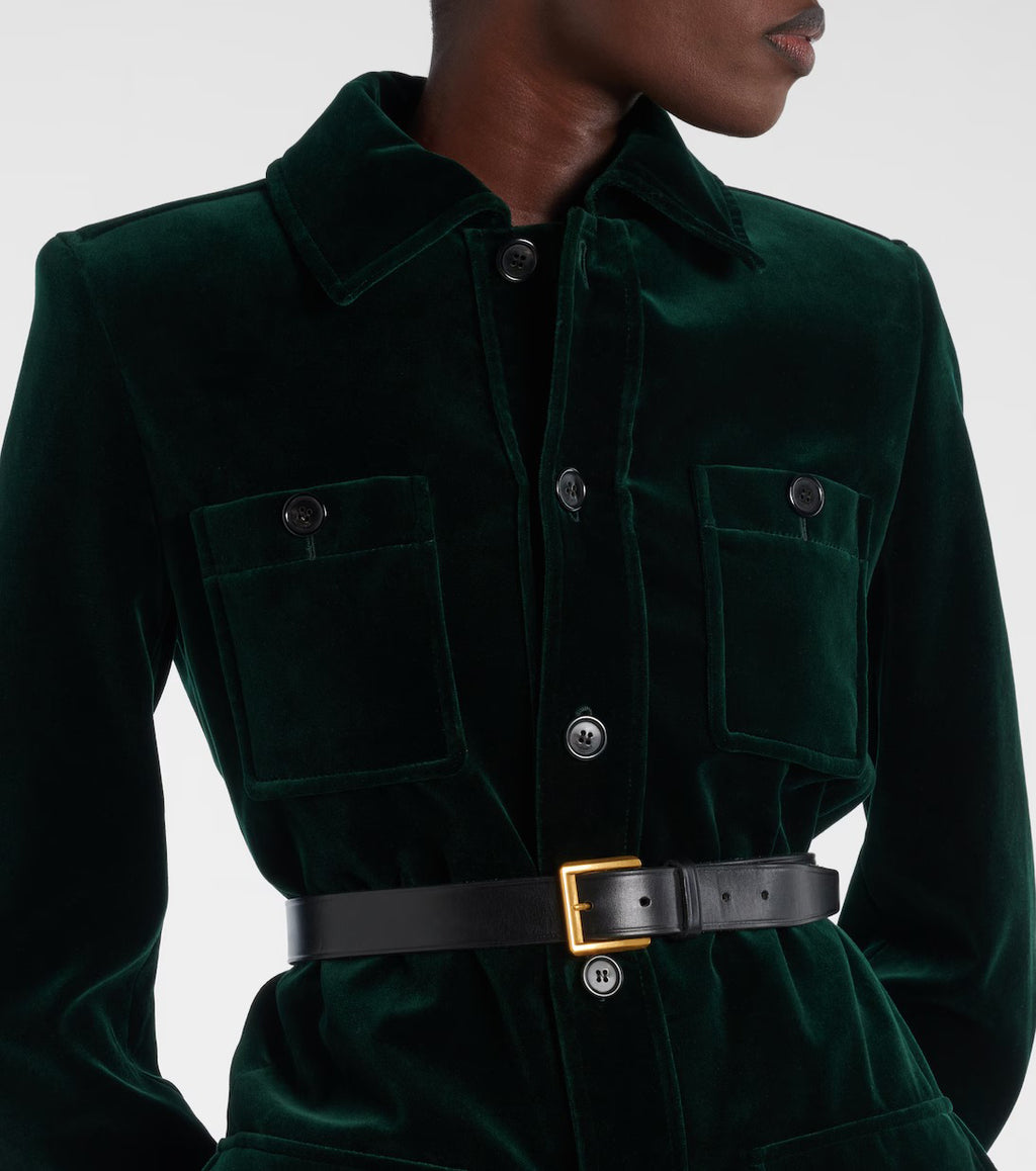 Cinturón de cuero con cierre de hebilla negra para mujer