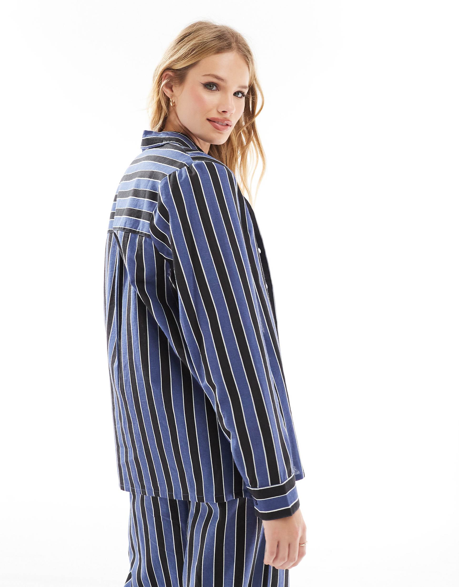 Women's Oversized Fit Spread Collar Shirt