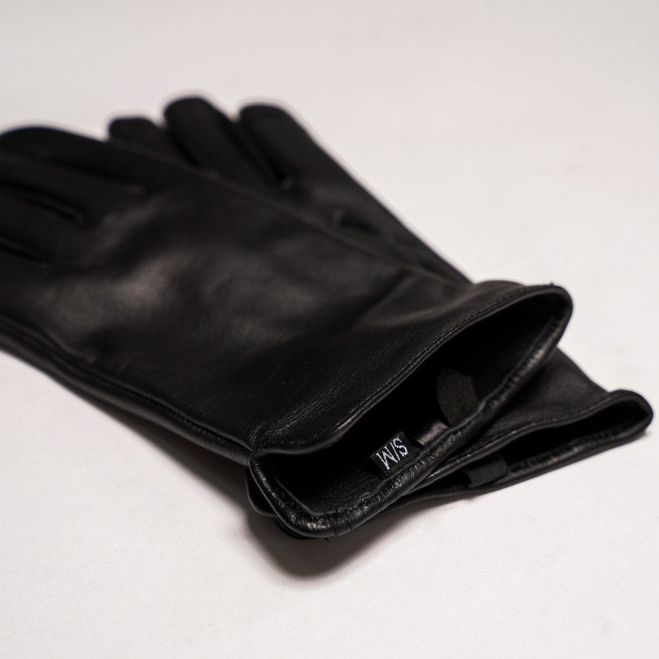 Women’s Real Leather Gloves in Black